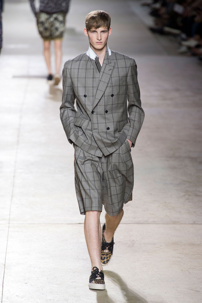 Dries Van Noten（德赖斯 范诺顿）2025巴黎时装周男装秀