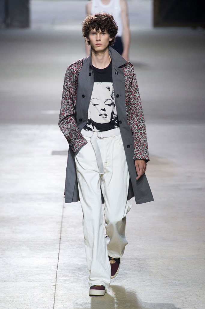 Dries Van Noten（德赖斯 范诺顿）2025巴黎时装周男装秀