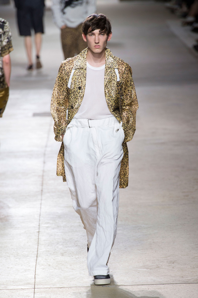 Dries Van Noten（德赖斯 范诺顿）2025巴黎时装周男装秀