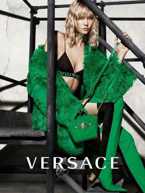 Versace（范思哲）2025秋冬商业广告大片