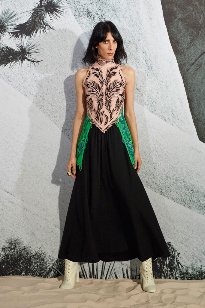 Roberto Cavalli（罗伯特·卡沃利）2025早春 LookBook