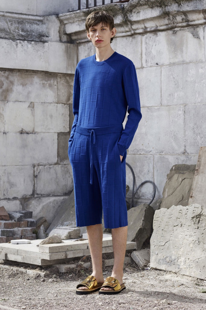 Alexander McQueen（亚历山大·麦昆）2025春夏Lookbook