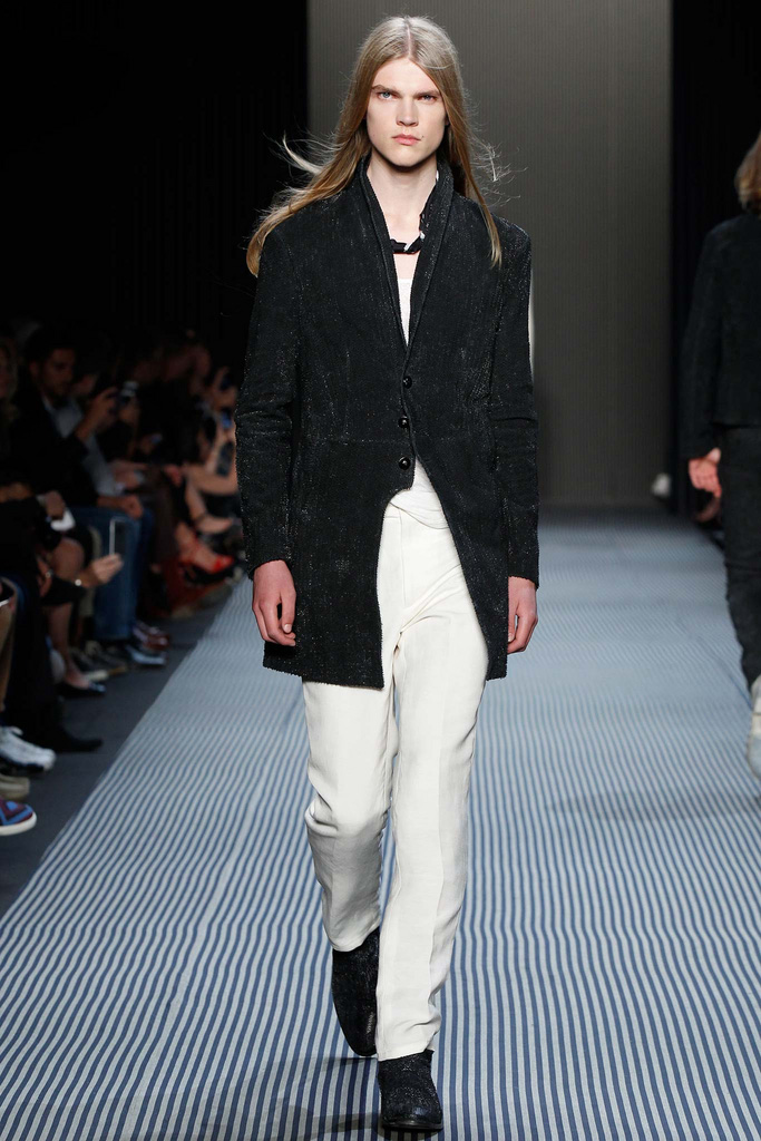 John Varvatos（约翰·瓦维托斯）2025纽约时装周男装秀