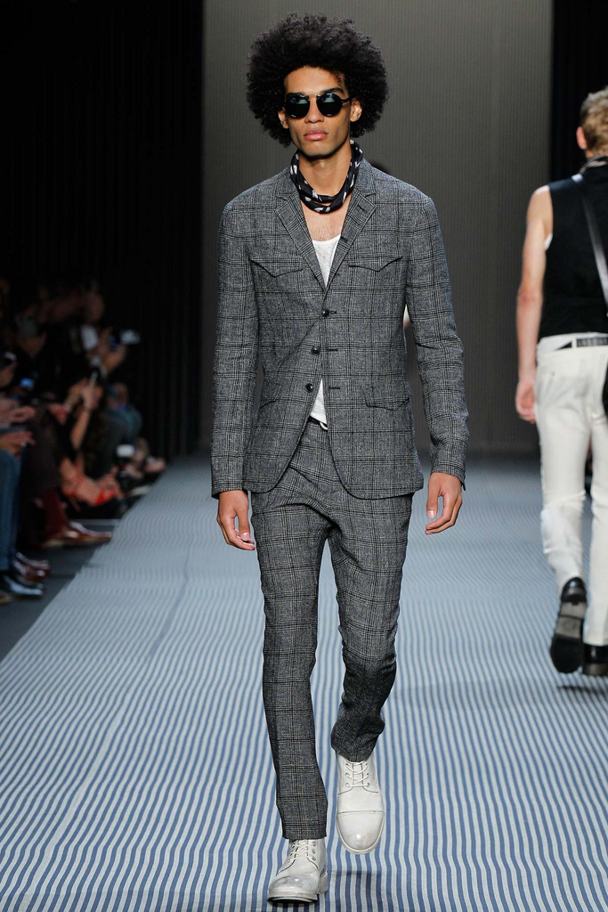 John Varvatos（约翰·瓦维托斯）2025纽约时装周男装秀