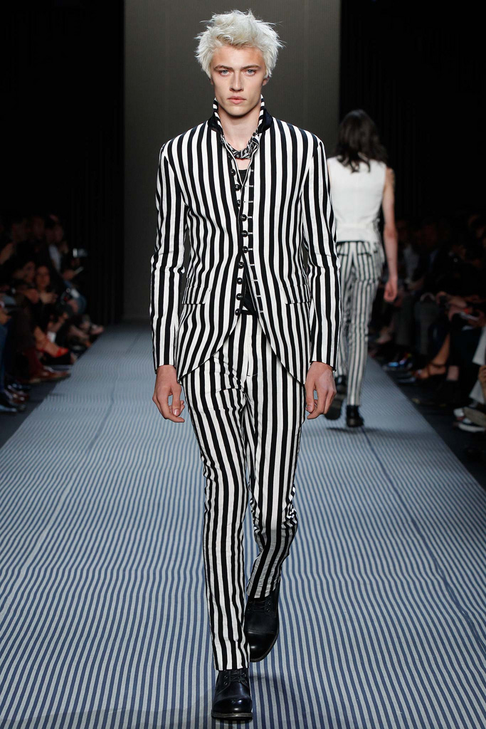 John Varvatos（约翰·瓦维托斯）2025纽约时装周男装秀