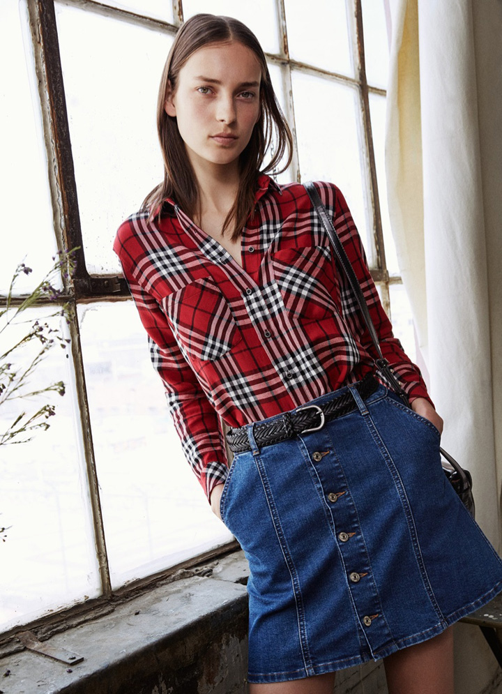 Mango（芒果）2025秋季牛仔系列 超模Julia Bergshoeff出镜代言