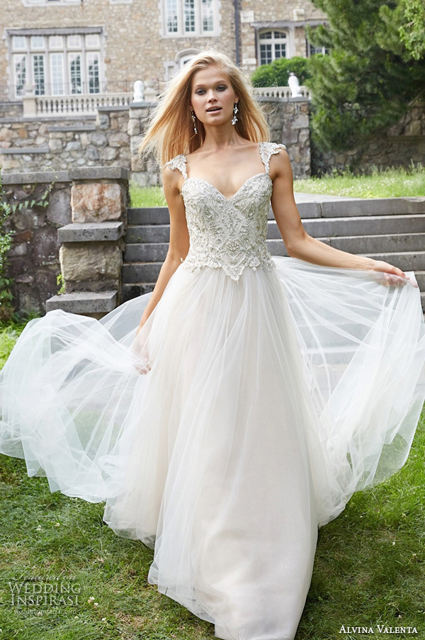 Alvina Valenta 2025秋冬婚纱系列