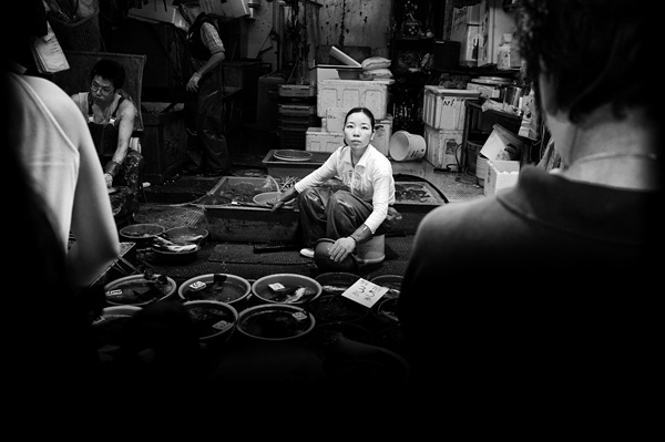 Jonathan van Smit街头摄影作品：香港