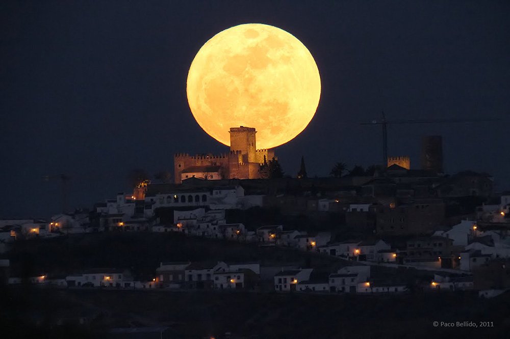 涨姿势:想拍月亮跟我学