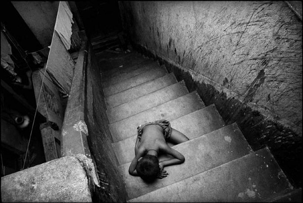 电影《生于妓院:加尔各答红灯区的孩子们》 电影《生于妓院:加尔各答红灯区的孩子们》