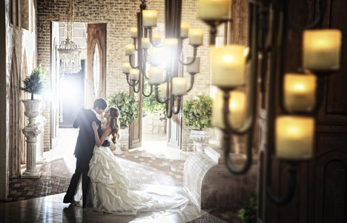 室内婚纱照的姿势注意事项 拍摄出你们的靓丽姿势