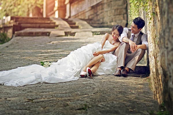 矮个子新娘拍婚纱照技巧 做个美丽动人的新娘