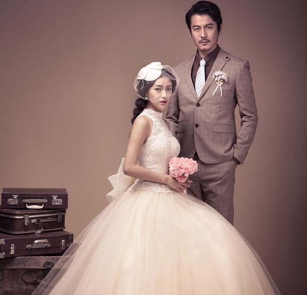 教你婚纱照怎么摆姿势 拍出满意婚纱照