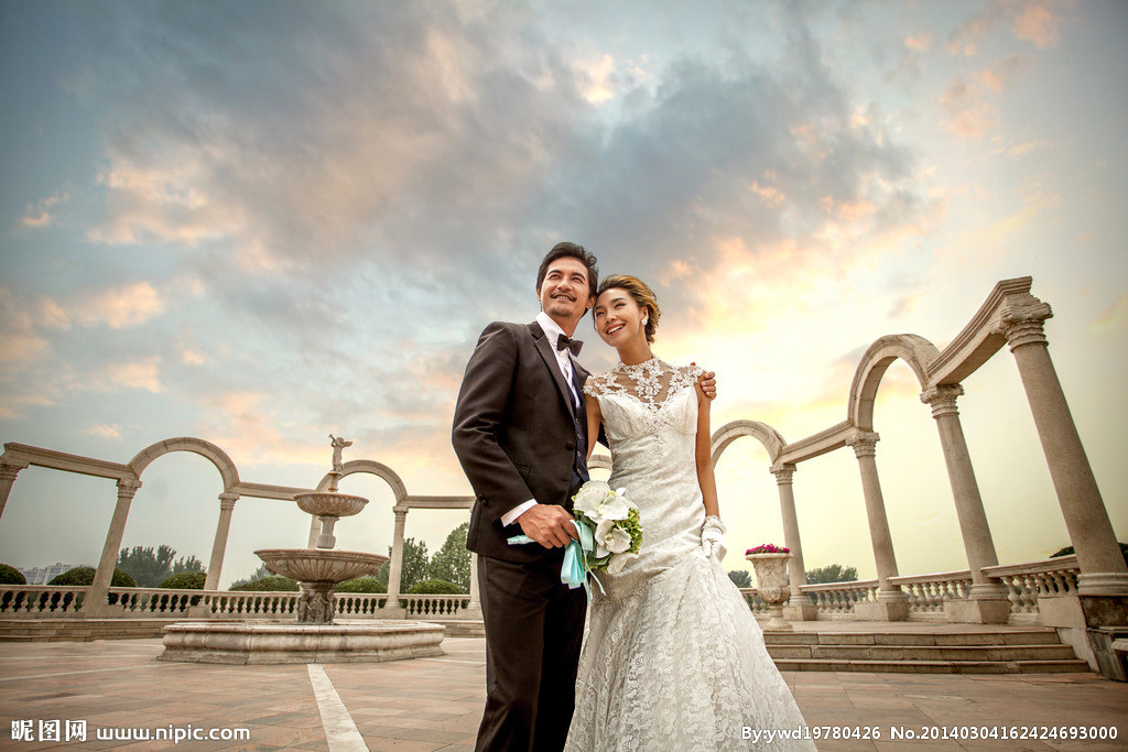 矮个子新娘拍婚纱照技巧 做个美丽动人的新娘