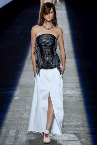 Alexander Wang 2025纽约时装秀