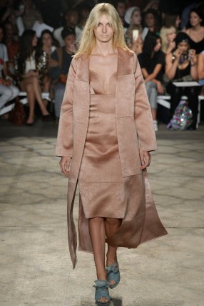Christian Siriano 2025纽约时装秀