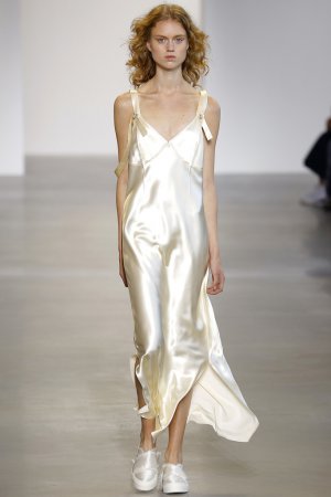 Calvin Klein（卡尔文·克莱恩）2025纽约时装秀