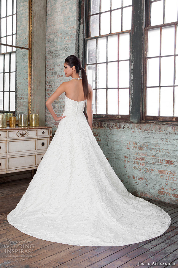 Justin Alexander 2025婚纱礼服系列