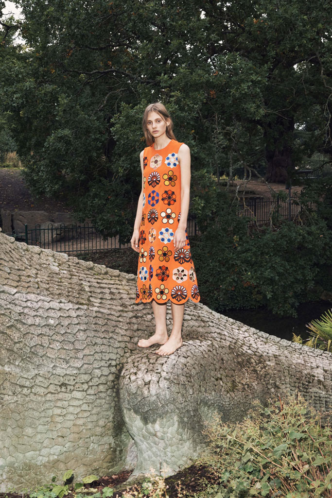 Victoria Beckham（维多利亚·贝克汉姆）2025 LookBook