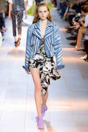 Roberto Cavalli（罗伯特·卡沃利）2025米兰时装秀