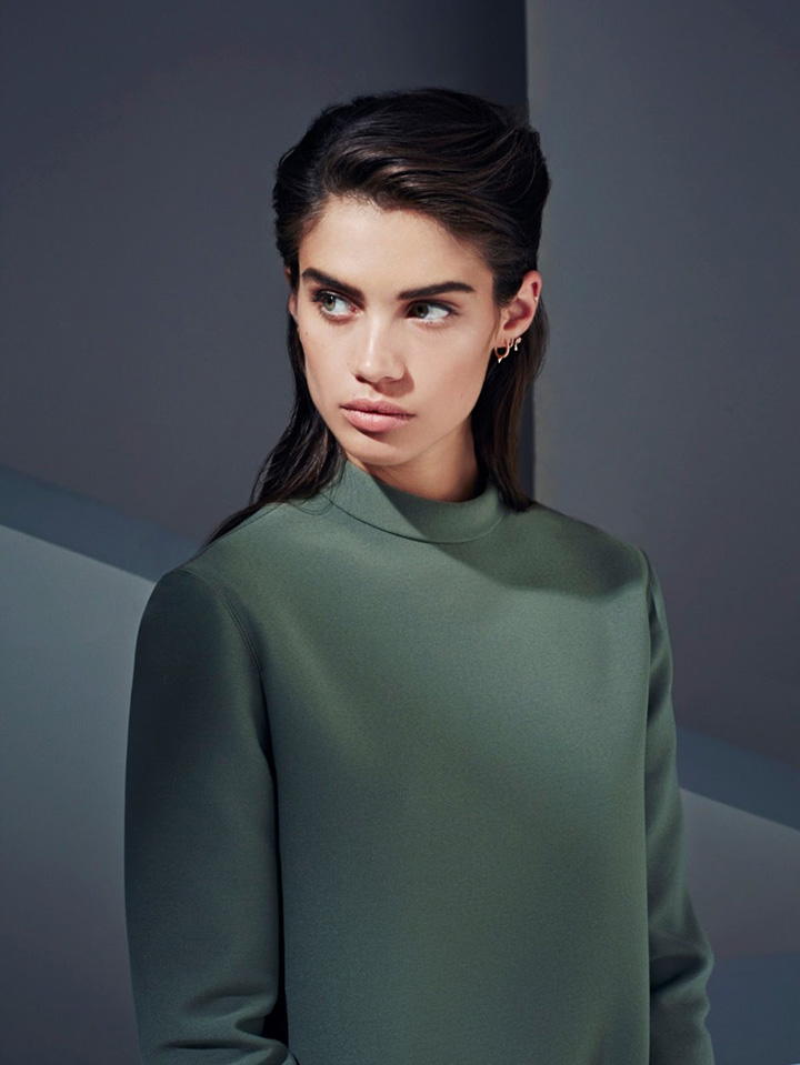 超模Sara Sampaio 演绎《Harper’s Bazaar》时尚杂志大片