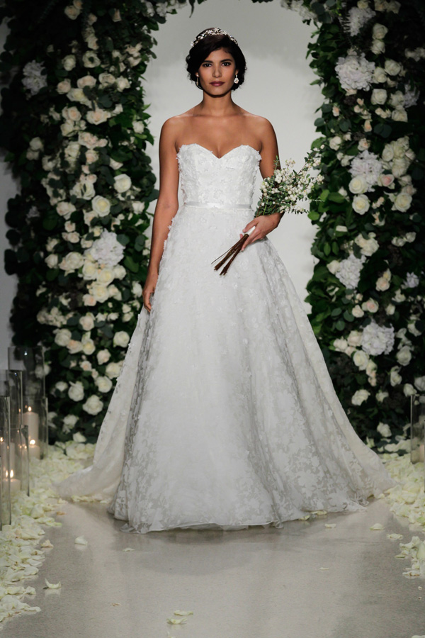 Anne Barge 2025纽约婚纱周婚纱秀