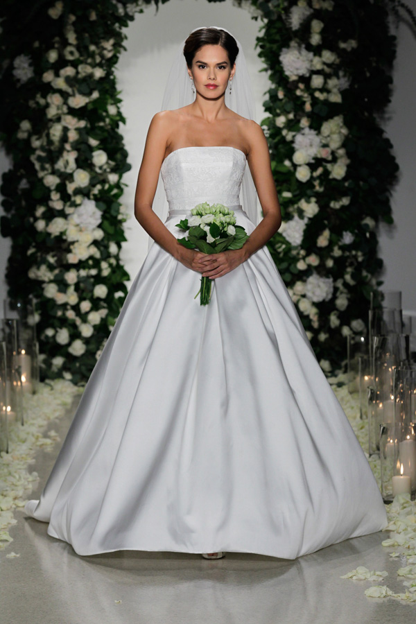 Anne Barge 2025纽约婚纱周婚纱秀