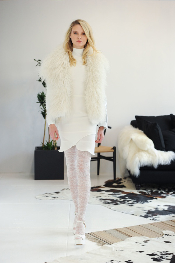 Houghton 2025纽约婚纱时装周婚纱秀