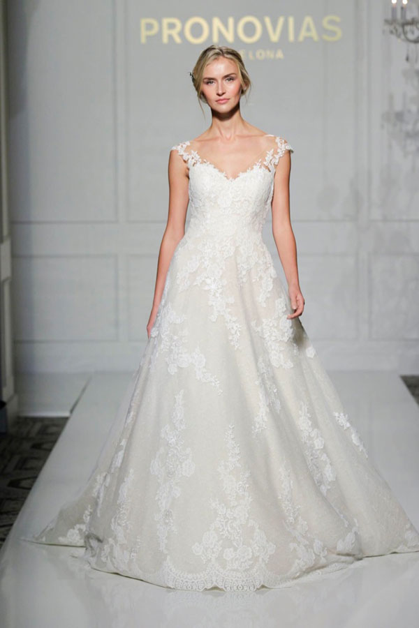 Pronovia 2025纽约婚纱时装秀