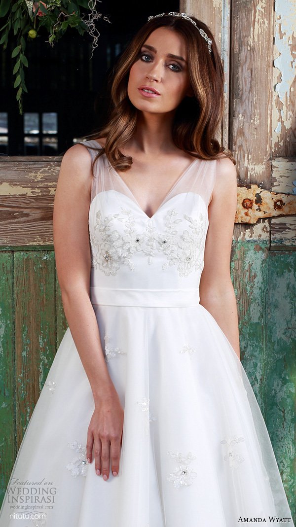 Amanda Wyatt 2025 新娘婚纱礼服系列(一)