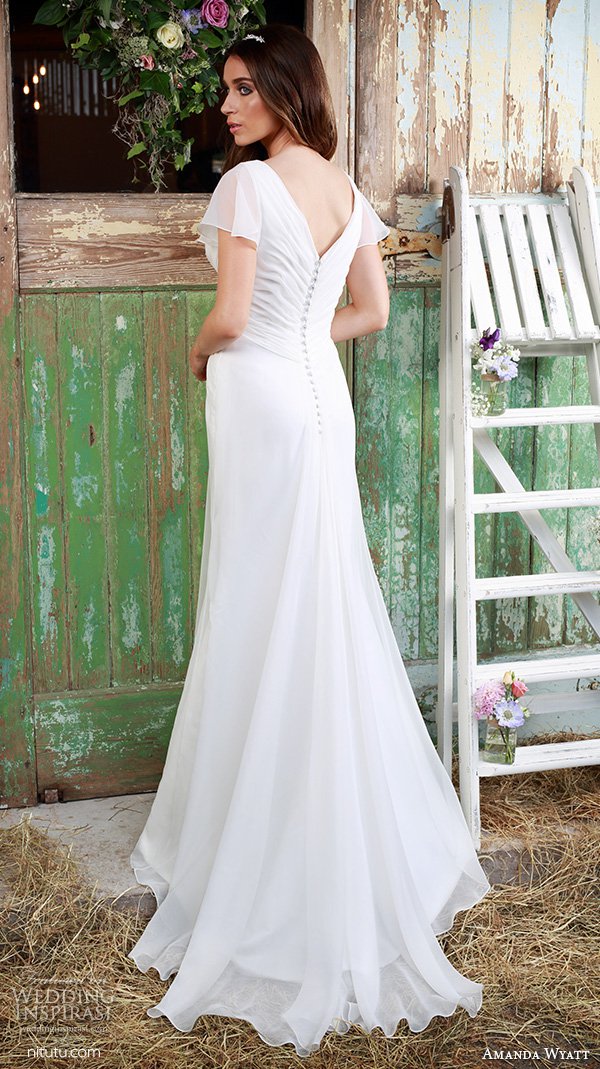 Amanda Wyatt 2025 新娘婚纱礼服系列(二)