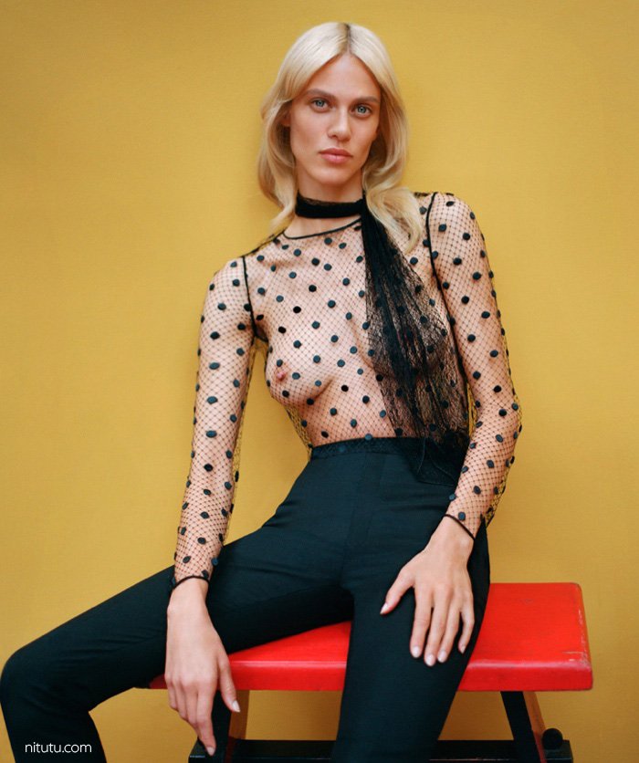 超模Aymeline Valade 《Harper’s Bazaar》杂志时尚大片