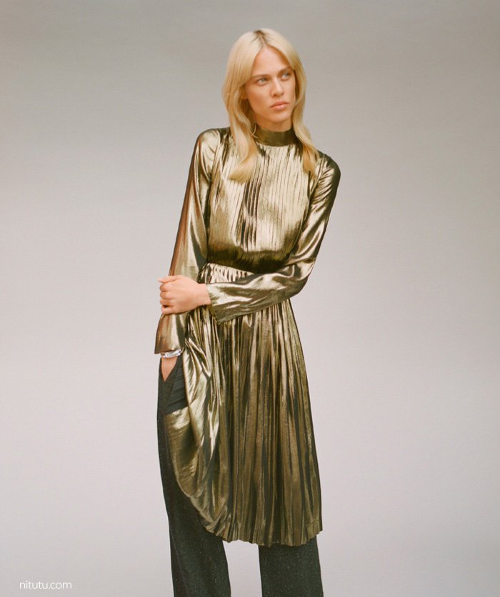 超模Aymeline Valade 《Harper’s Bazaar》杂志时尚大片