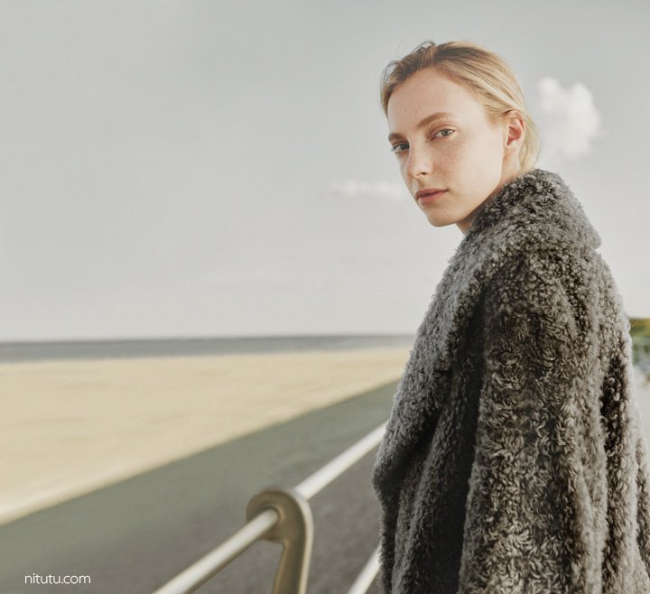 Club Monaco 秋冬复古经典大衣系列