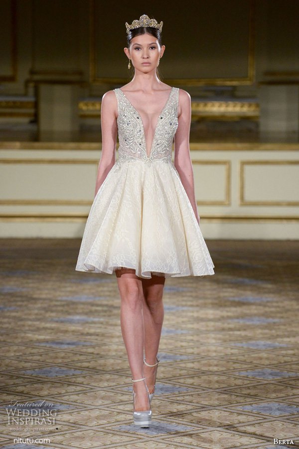 Berta 2025纽约时装周婚纱礼服秀