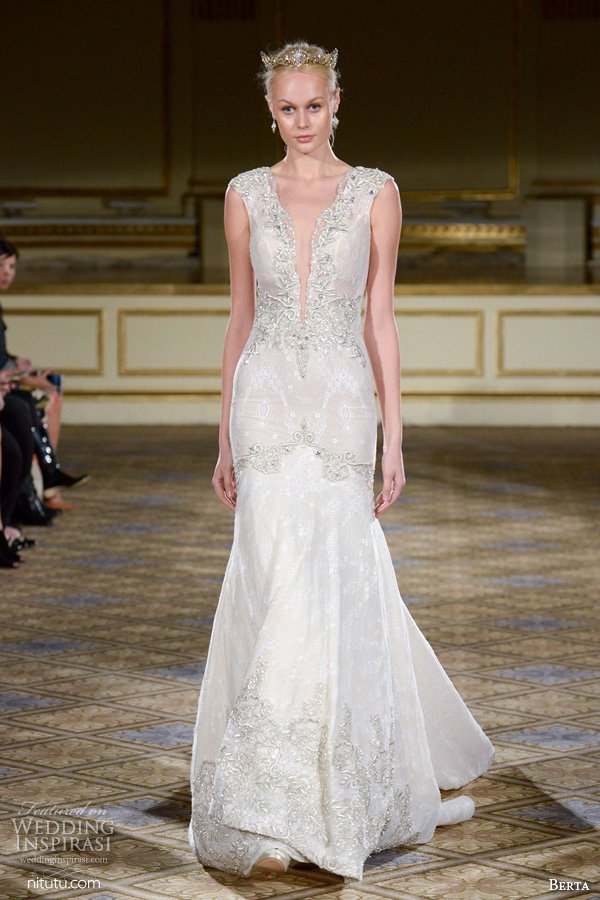 Berta 2025纽约时装周婚纱礼服秀
