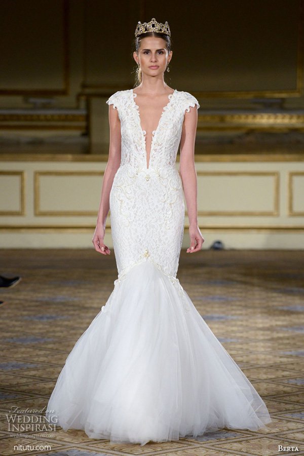 Berta 2025纽约时装周婚纱礼服秀