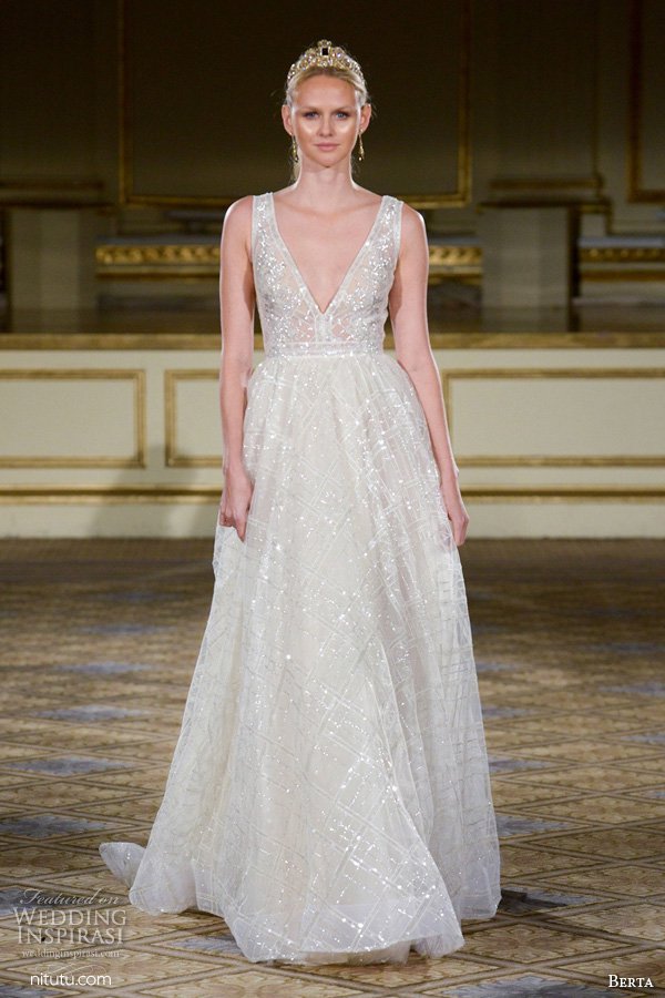 Berta 2025纽约时装周婚纱礼服秀