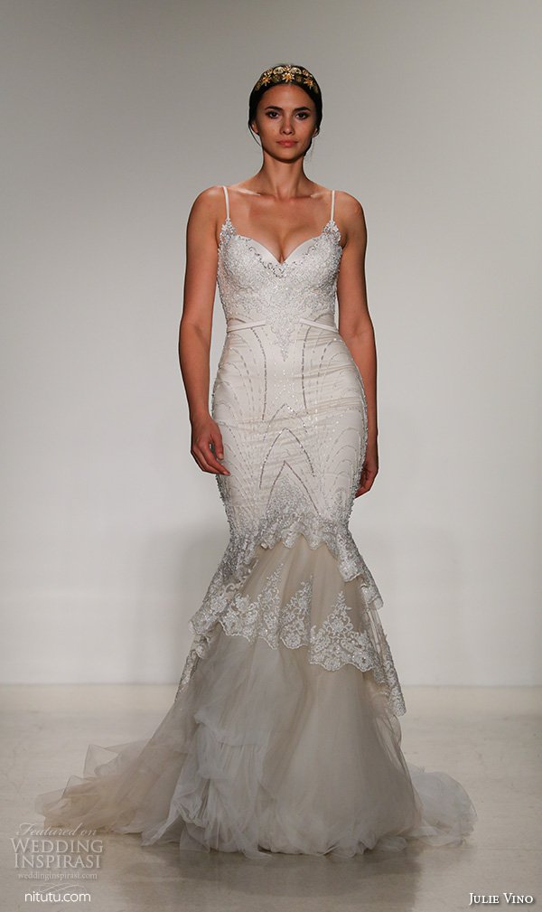 Julie Vino 2025纽约婚纱时装周婚纱礼服秀