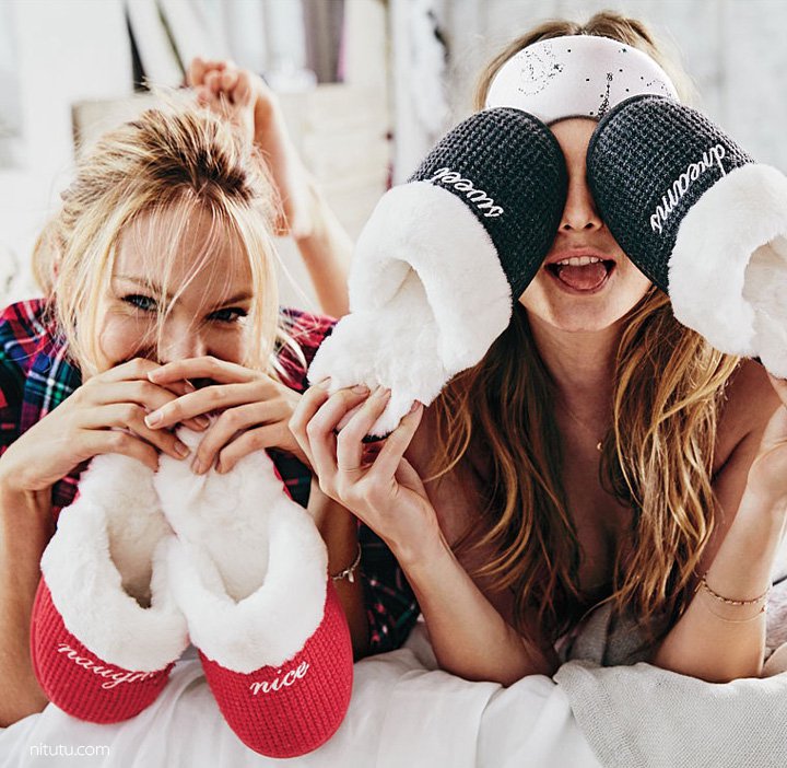 Victoria’s Secret 2025圣诞主题时尚广告