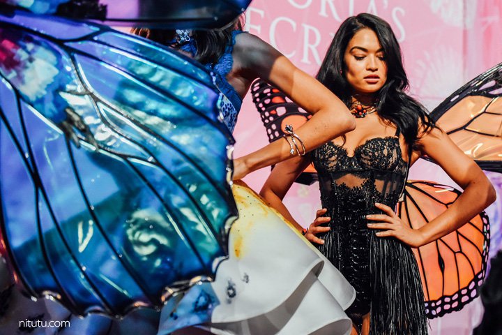 Victoria's Secret（维多利亚的秘密）2025内衣秀后台