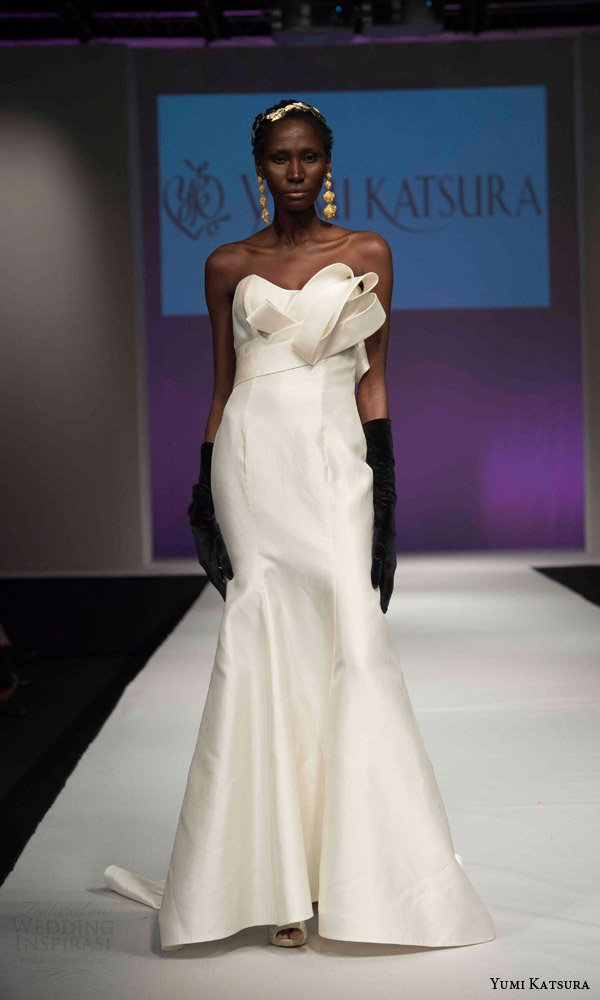 Yumi Katsura（桂由美）2025 婚纱礼服秀