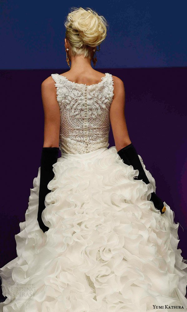 Yumi Katsura（桂由美）2025 婚纱礼服秀