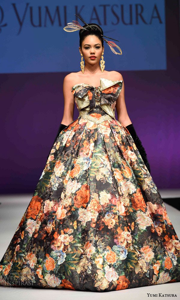 Yumi Katsura（桂由美）2025 婚纱礼服秀