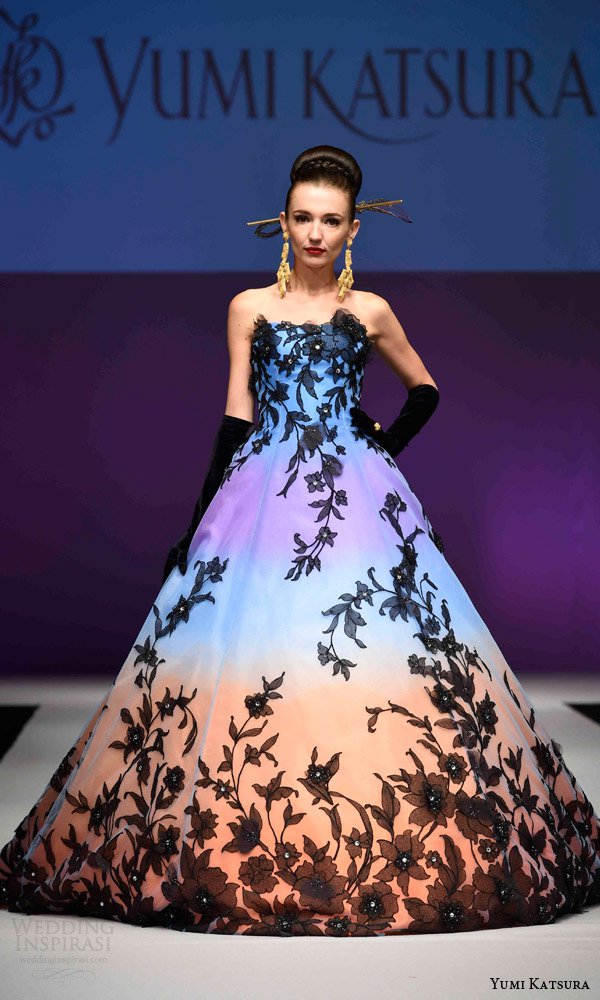 Yumi Katsura（桂由美）2025 婚纱礼服秀