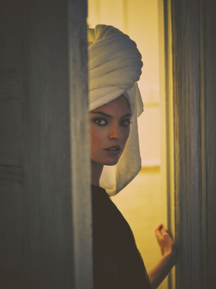 以色列摄影师Guy Aroch：冬季里的一抹暖色魅惑