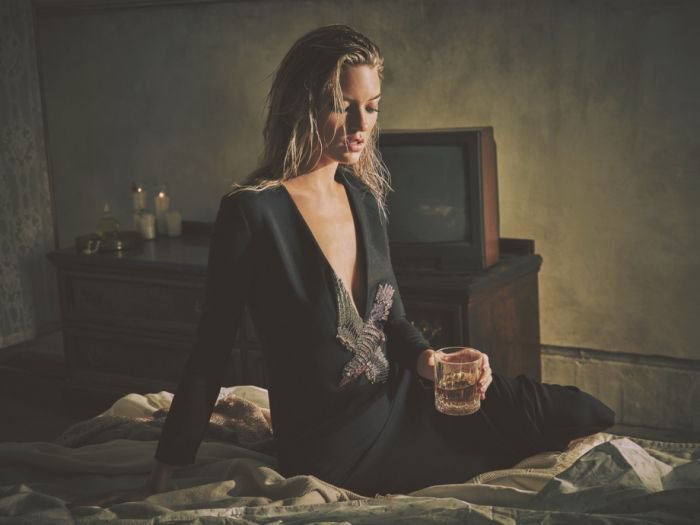 以色列摄影师Guy Aroch：冬季里的一抹暖色魅惑