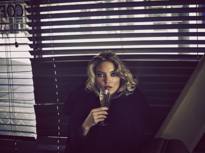 以色列摄影师Guy Aroch：冬季里的一抹暖色魅惑