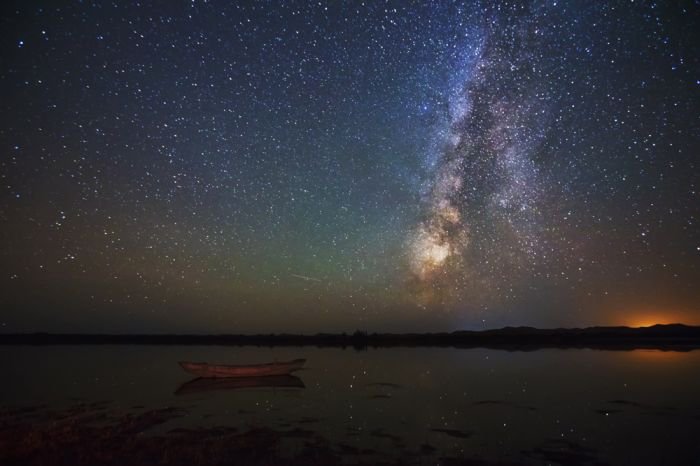 库布其：沙漠中望见夜空中的星