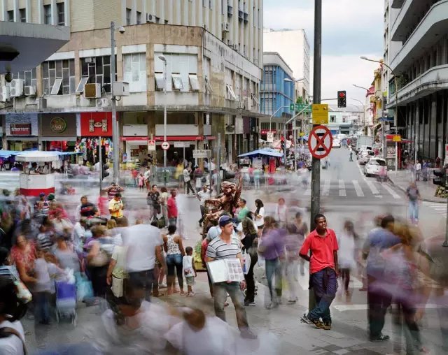 摄影师Martin Roemers:七十亿人口的日常生态